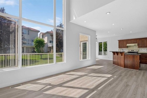 78 Hamptons Circle Nw, Calgary, AB - Indoor