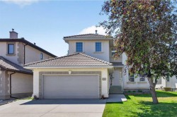 78 Hamptons Circle NW Calgary, AB T3A 5T2