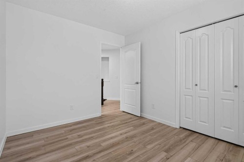 78 Hamptons Circle Nw, Calgary, AB - Indoor Photo Showing Other Room