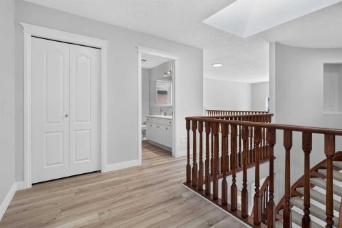 78 Hamptons Circle Nw, Calgary, AB - Indoor Photo Showing Other Room