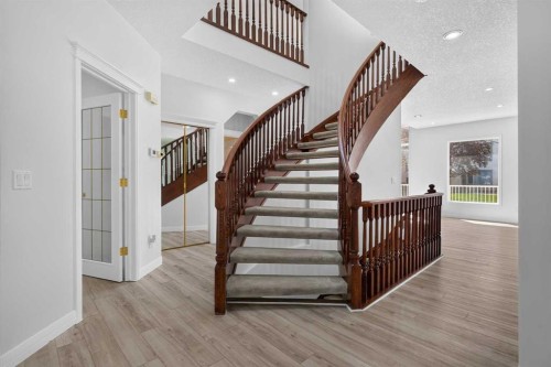 78 Hamptons Circle Nw, Calgary, AB - Indoor Photo Showing Other Room