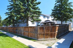 205-310 Falconridge Crescent NE Calgary, AB T3J 1H4