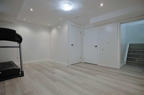 205-310 Falconridge Crescent Ne, Calgary, AB - Indoor Photo Showing Other Room