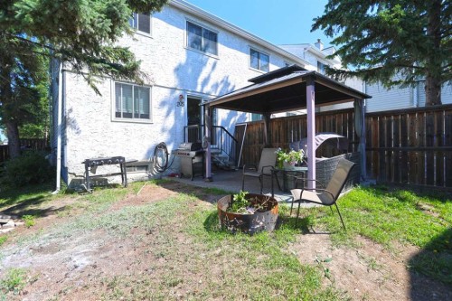 205-310 Falconridge Crescent Ne, Calgary, AB - Outdoor