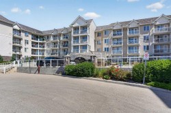 109-500 Rocky Vista Gardens NW Calgary, AB T3G 0C3