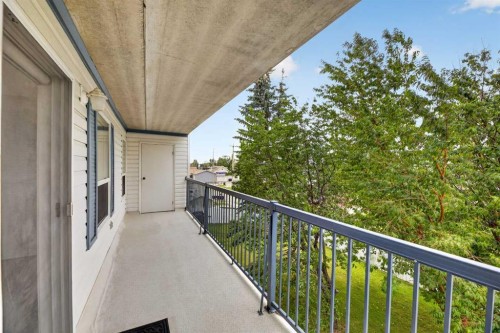 210-4514 54 Avenue, Olds, AB - Outdoor With Exterior