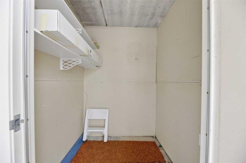 210-4514 54 Avenue, Olds, AB - Indoor