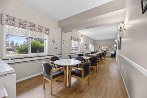 210-4514 54 Avenue, Olds, AB - Indoor Photo Showing Dining Room