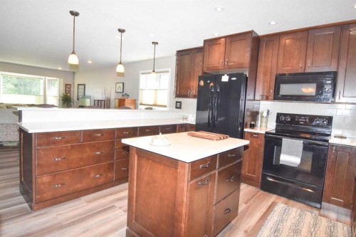 254 Maple Grove Crescent, Strathmore, AB 