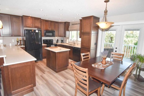 254 Maple Grove Crescent, Strathmore, AB 