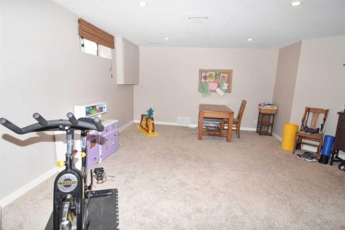 254 Maple Grove Crescent, Strathmore, AB 