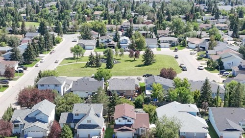 254 Maple Grove Crescent, Strathmore, AB 