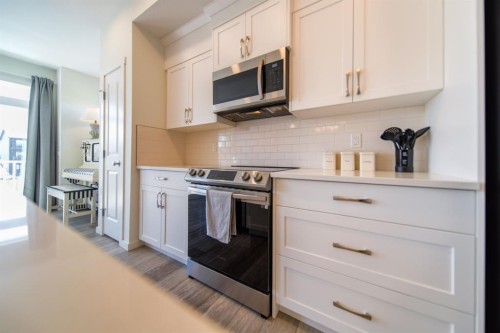61-1407 3 Street Se, High River, AB - Indoor Photo Showing Kitchen