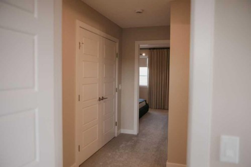282 Southbow Avenue, Cochrane, AB - Indoor Photo Showing Other Room