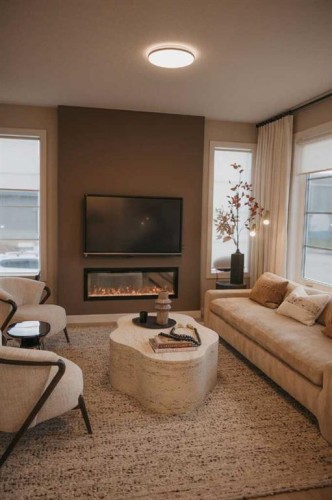 282 Southbow Avenue, Cochrane, AB - Indoor Photo Showing Living Room