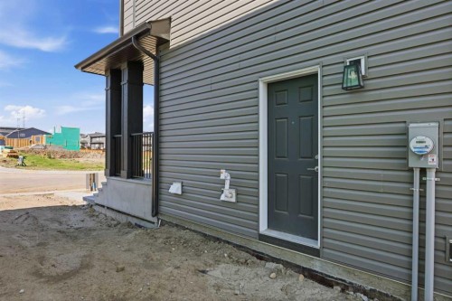 235 Waterford Heights, Chestermere, AB 