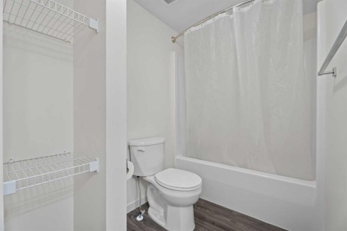 2404-181 Skyview Ranch Manor Ne, Calgary, AB - Indoor Photo Showing Bathroom