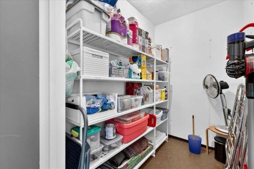 401-1107 15 Avenue Sw, Calgary, AB - Indoor