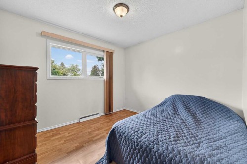7435 25 Street Se, Calgary, AB 