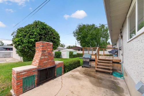 7435 25 Street Se, Calgary, AB 