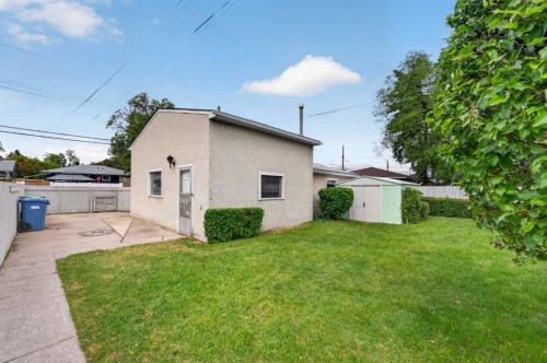 7435 25 Street Se, Calgary, AB 