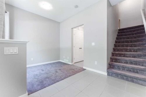 349-130 New Brighton Way Se, Calgary, AB - Indoor Photo Showing Other Room