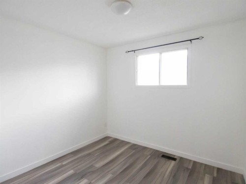 196 Fonda Drive Se, Calgary, AB 