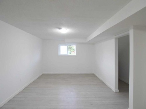 196 Fonda Drive Se, Calgary, AB 