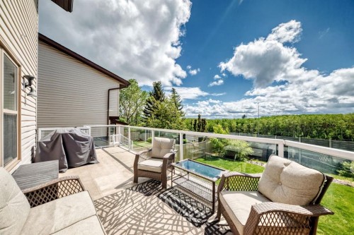 15 Hawkcliff Way Nw, Calgary, AB 