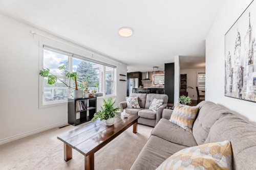 15 Hawkcliff Way Nw, Calgary, AB 