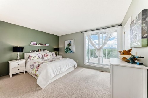 15 Hawkcliff Way Nw, Calgary, AB 