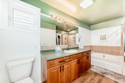 15 Hawkcliff Way Nw, Calgary, AB 