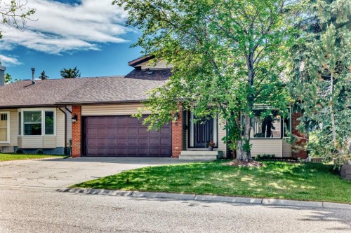 15 Hawkcliff Way Nw, Calgary, AB 