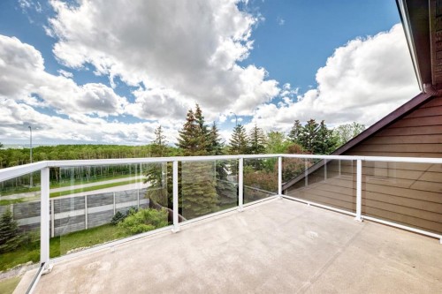 15 Hawkcliff Way Nw, Calgary, AB 