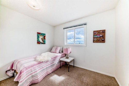 15 Hawkcliff Way Nw, Calgary, AB 