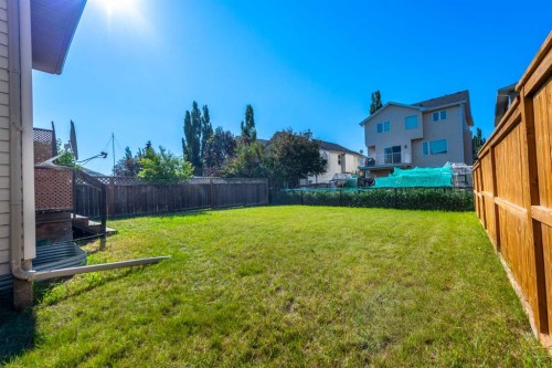 642 Citadel Drive Nw, Calgary, AB - Outdoor
