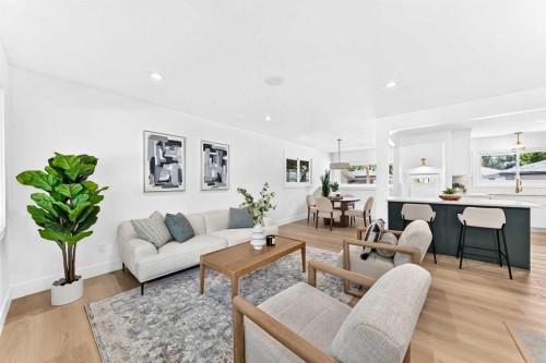 4139 Bowlen Street, Calgary, AB - Indoor Photo Showing Living Room