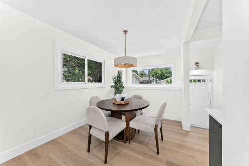 4139 Bowlen Street, Calgary, AB - Indoor Photo Showing Dining Room