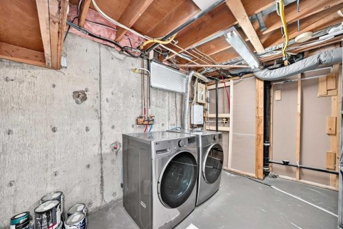 4139 Bowlen Street, Calgary, AB - Indoor Photo Showing Laundry Room
