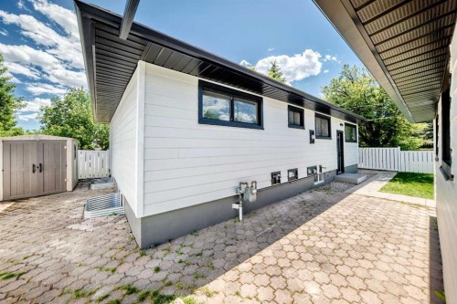 4139 Bowlen Street, Calgary, AB - Outdoor With Exterior