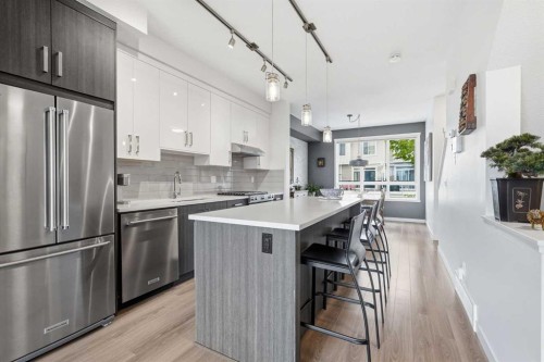 41 Sherwood Lane Nw, Calgary, AB 