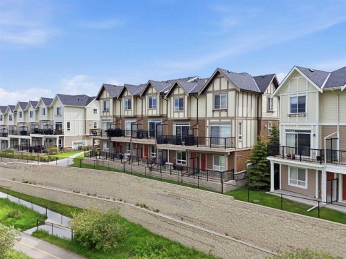 41 Sherwood Lane Nw, Calgary, AB 