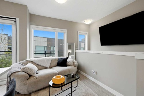 2-71 34 Avenue Sw, Calgary, AB 