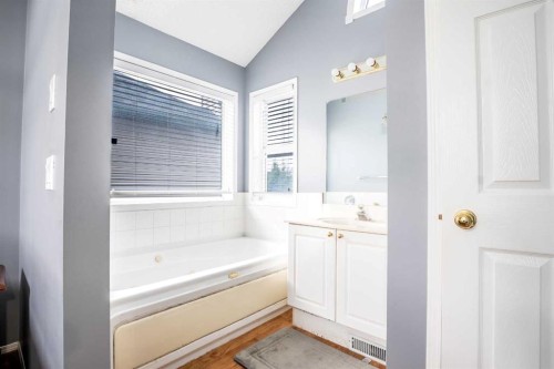 37 Martha'S Haven Manor Ne, Calgary, AB 