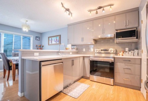 37 Martha'S Haven Manor Ne, Calgary, AB 