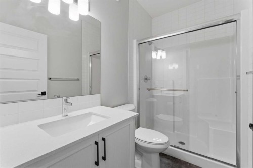 3081 Key Drive Sw, Airdrie, AB - Indoor Photo Showing Bathroom