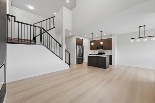 3085 Key Drive Sw, Airdrie, AB - Indoor Photo Showing Kitchen