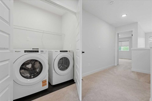 3085 Key Drive Sw, Airdrie, AB - Indoor Photo Showing Laundry Room