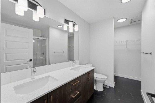 3085 Key Drive Sw, Airdrie, AB - Indoor Photo Showing Bathroom