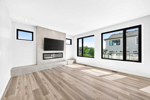 8 West Grove Link Sw, Calgary, AB 